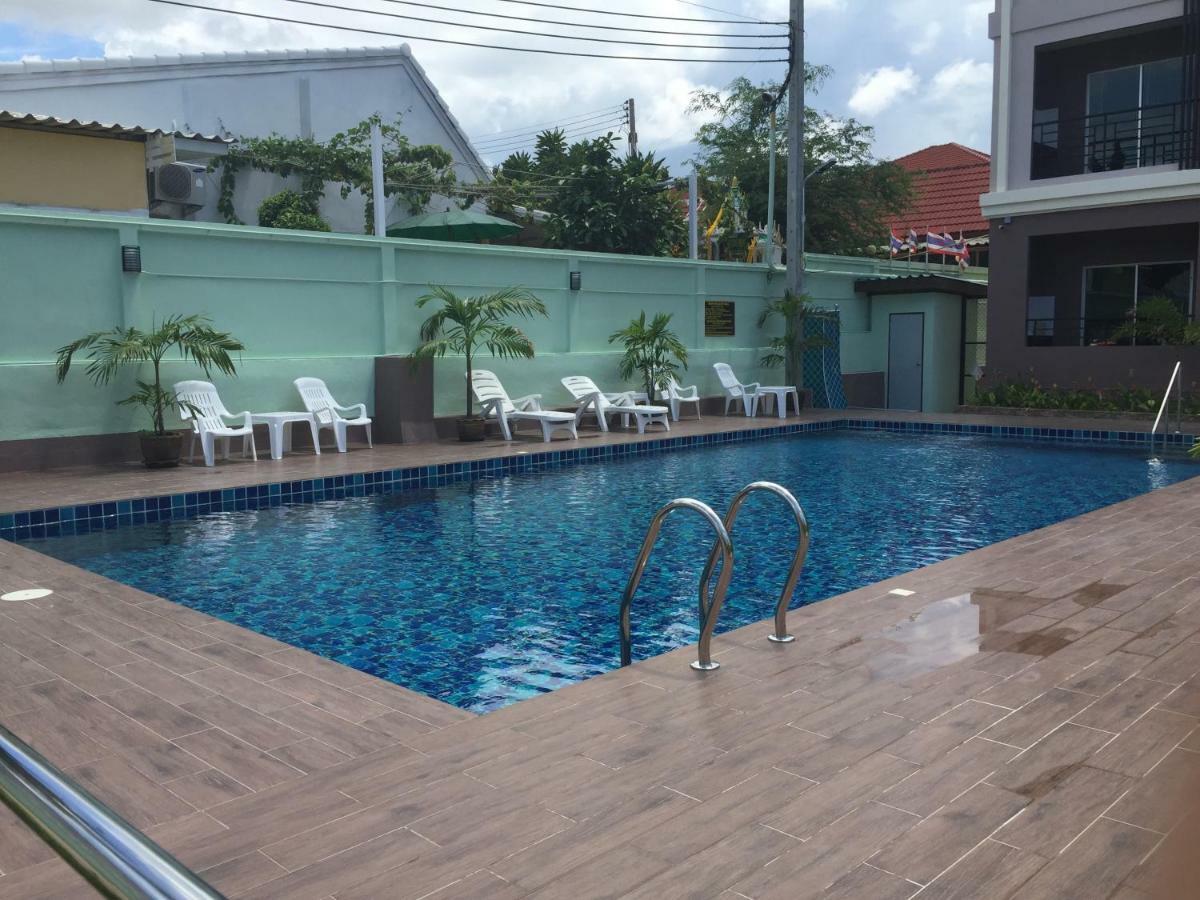 B Space Residence Nong Prue Exteriör bild